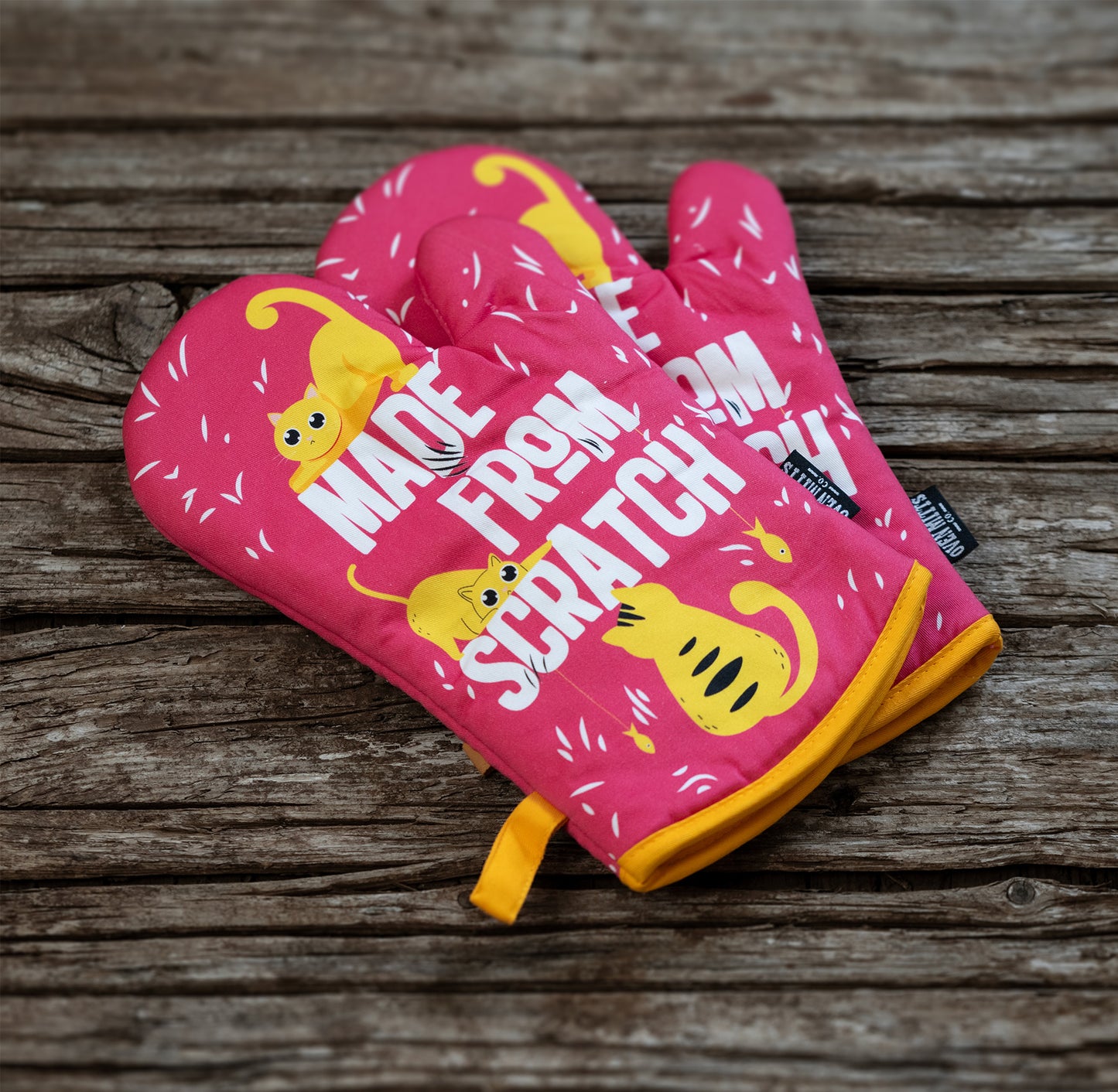 Made From Scratch Cat Oven Mitts And Potholder Set